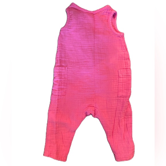 Old Navy Romper - 6-12months - Picture 2 of 2